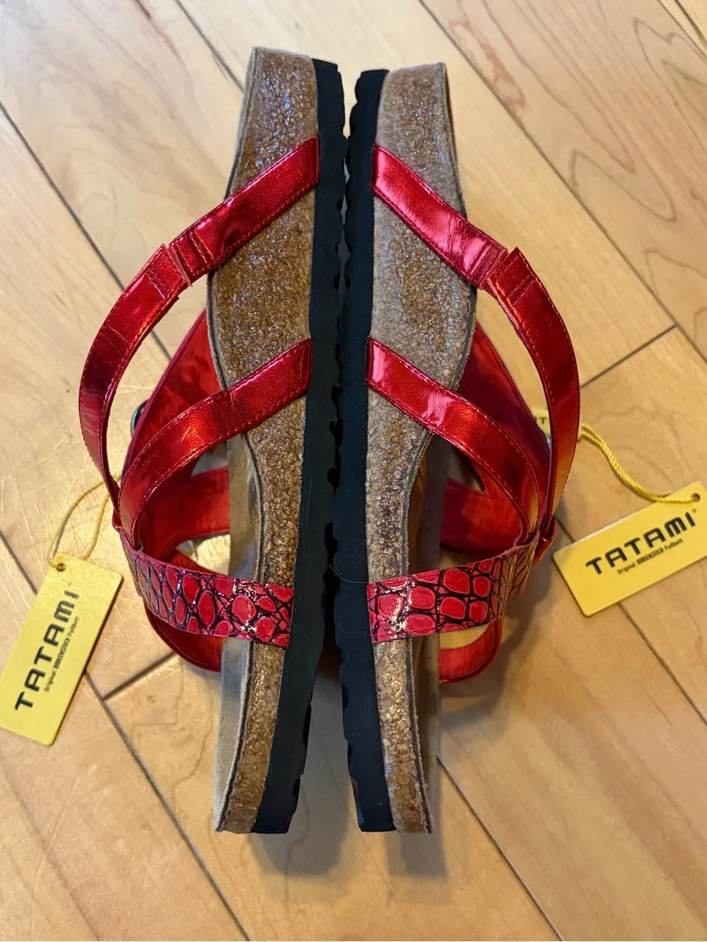 NWT Tatami by Birkenstock Red Metallic Croc Embossed Strappy Sandals size 38